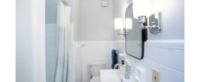 14-bathroom_resized_canvas